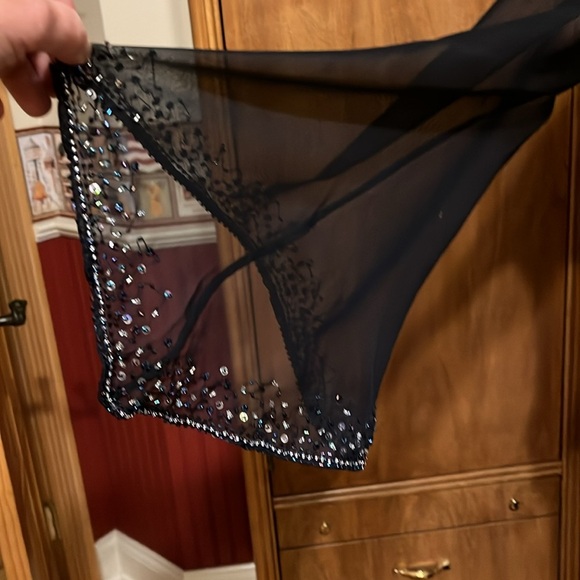 LNWOT 2 piece evening gown. Sheer beaded overtop.  Altered to size 8 petite - Picture 6 of 8